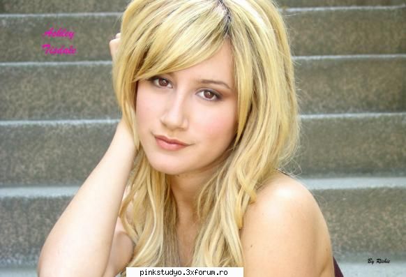 discuti! hahaha tare prietena scoala cica facem formatie gura canal facut cante coada mare imi Kyky Admin<3